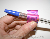Для округлостей удобно использовать круглую палочку или ручку